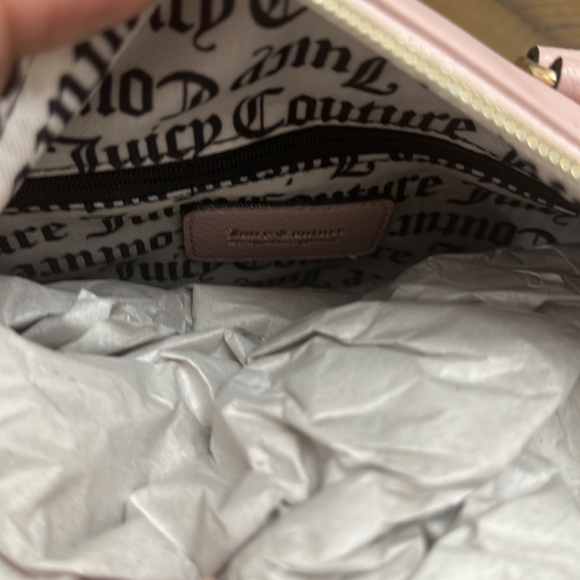 Viral PINK juicy couture crossbody purse 🩷💕💞 - Picture 5 of 6